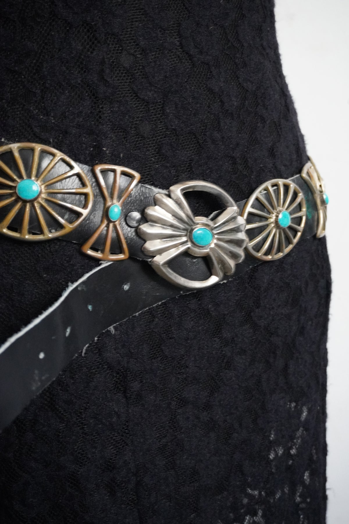 Sand Cast Turquoise Set Wagon Wheel Spine Concho Belt VLee