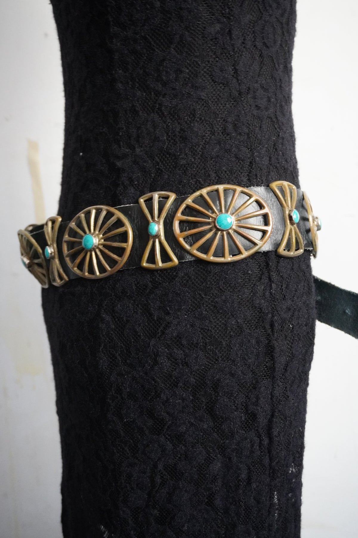 Sand Cast Turquoise Set Wagon Wheel Spine Concho Belt VLee