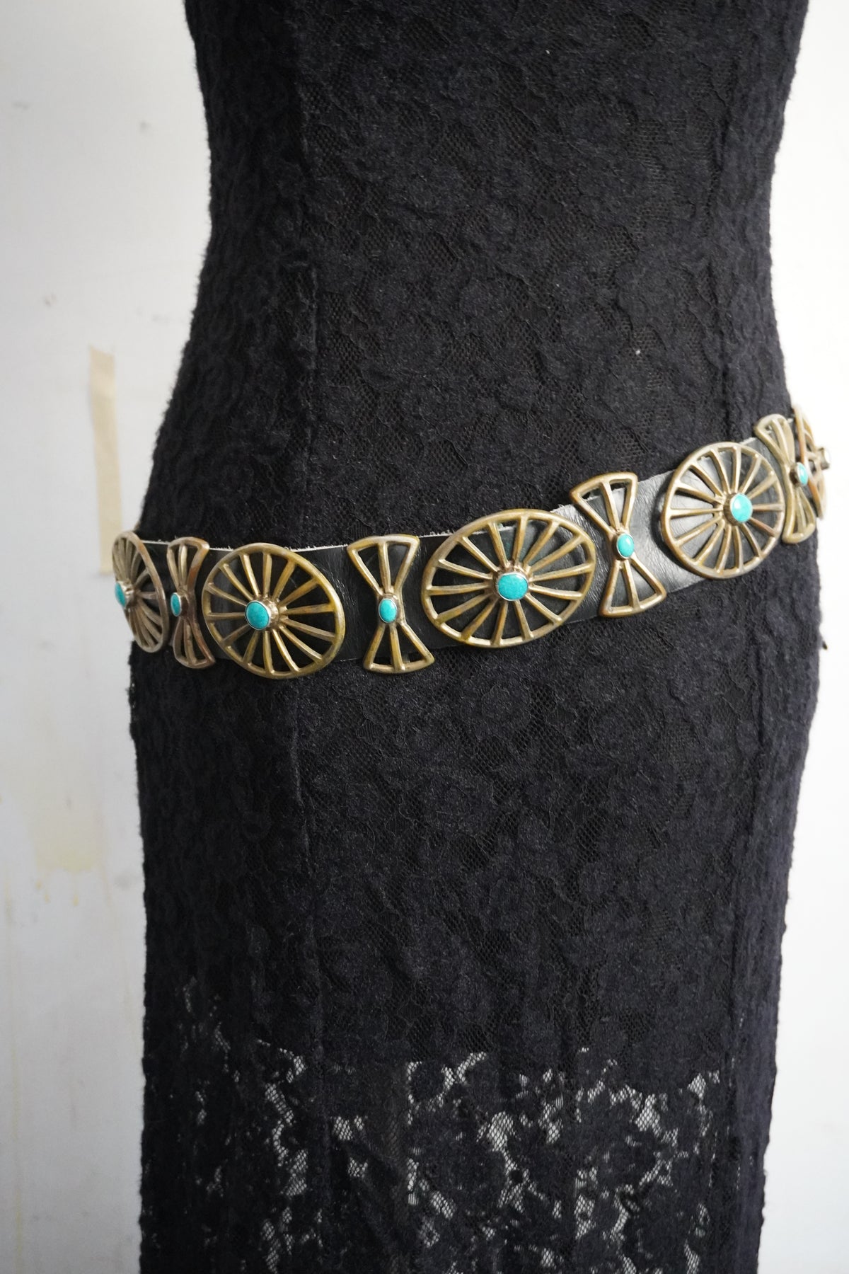 Sand Cast Turquoise Set Wagon Wheel Spine Concho Belt VLee