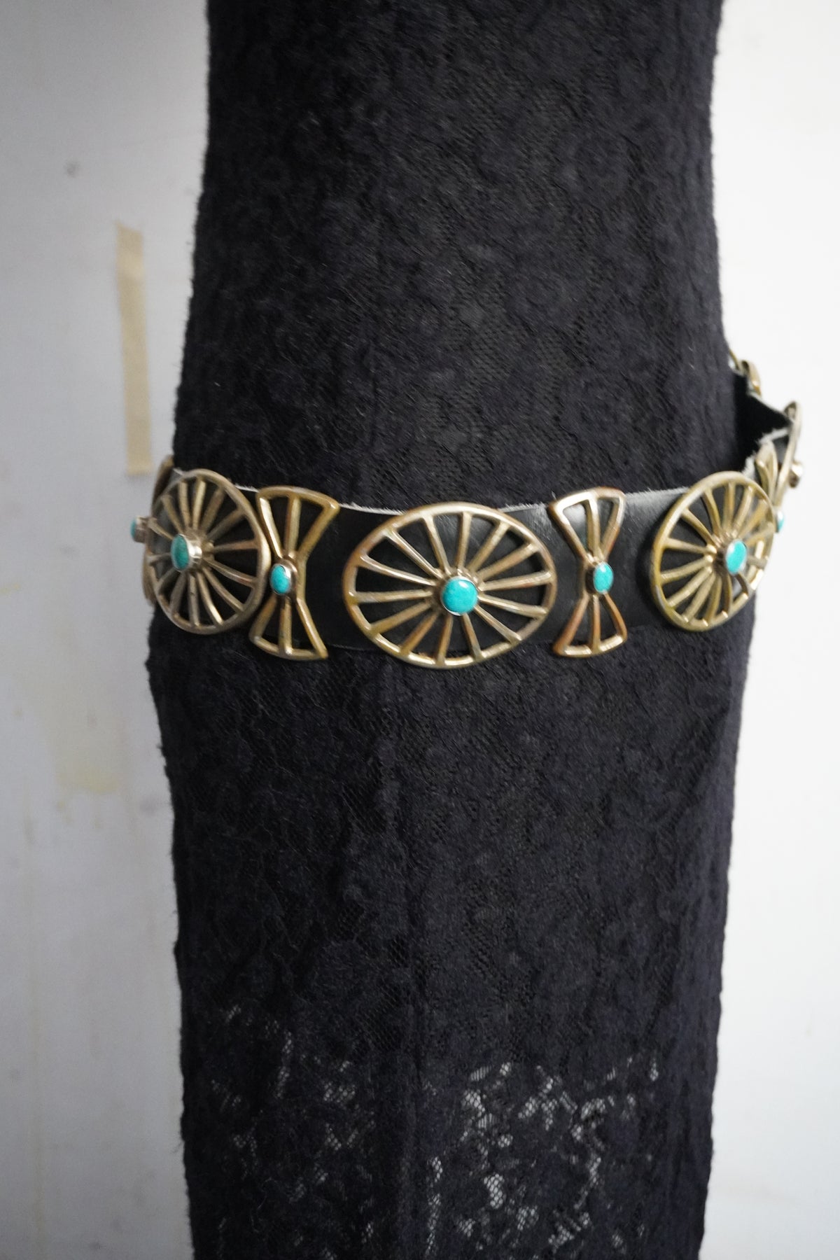 Sand Cast Turquoise Set Wagon Wheel Spine Concho Belt VLee