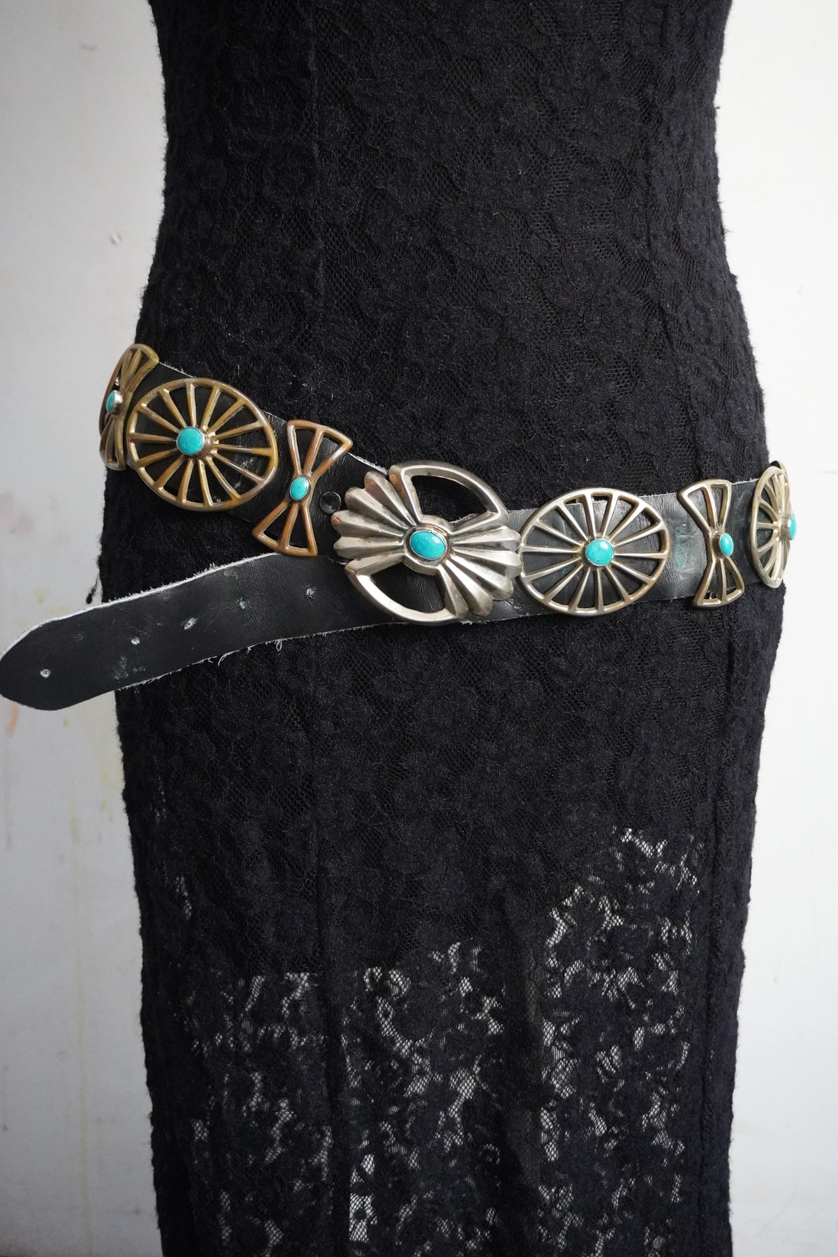 Sand Cast Turquoise Set Wagon Wheel Spine Concho Belt VLee